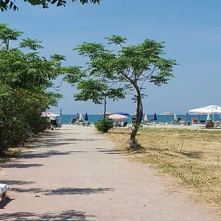 Apartman Dori *